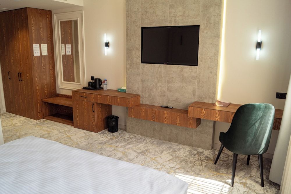 Meridian Plaza by Reikartz Standard Twin Room 8