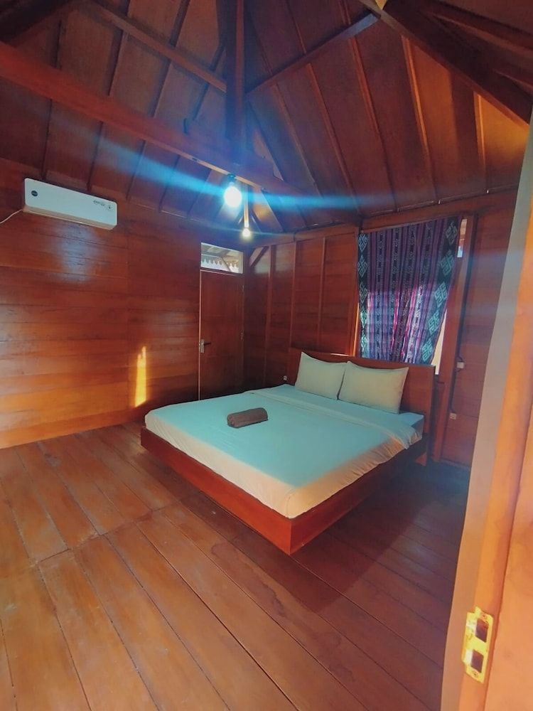 Westwood Bungalow Deluxe Twin Room, Garden View 7