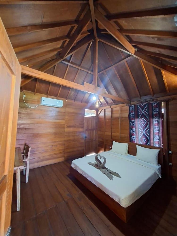 Westwood Bungalow Deluxe Twin Room, Garden View 3