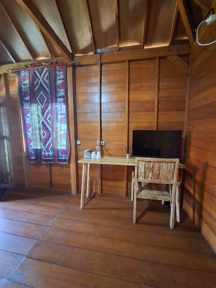 Westwood Bungalow Deluxe Twin Room, Garden View 21