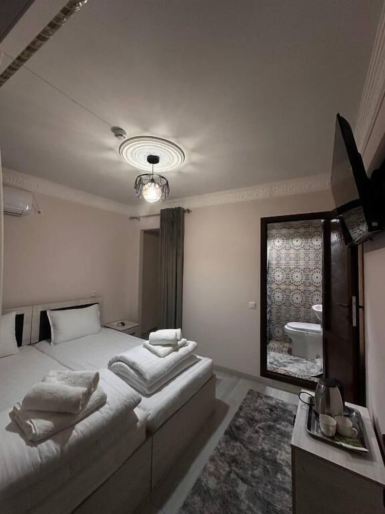 Daniyar Guest House Standard Twin Room, City View 7