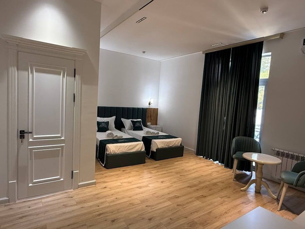 National gold plaza Comfort Double or Twin Room 3