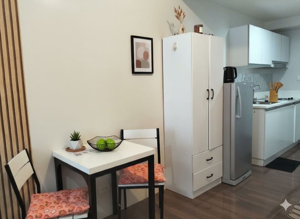 Makati Business District Residences Apartment, City View 7