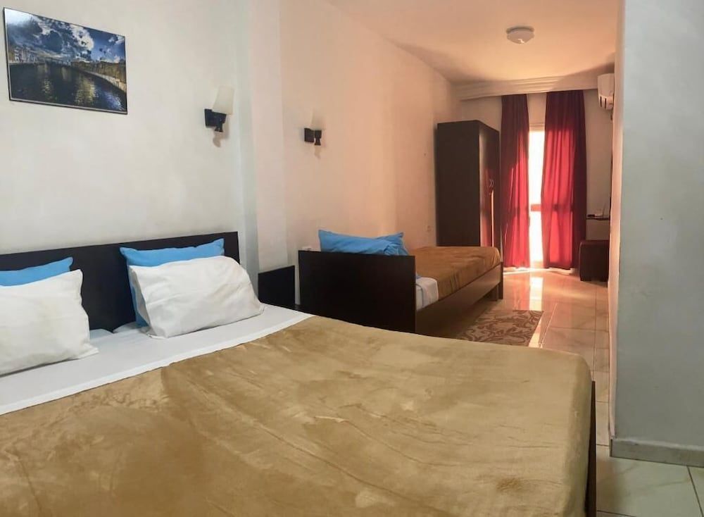 Hôtel Métropole Résidence Triple Room 6