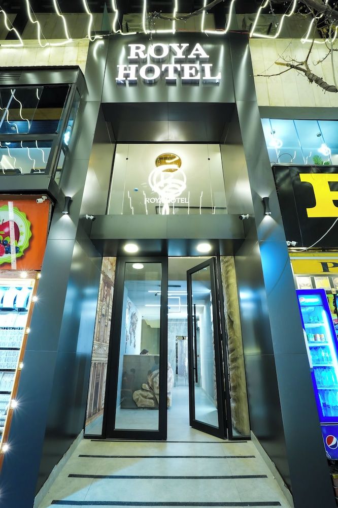 Roya Downtown Boutique Hotel