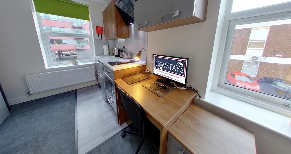 Victoria House by CovStays Standard Studio 58