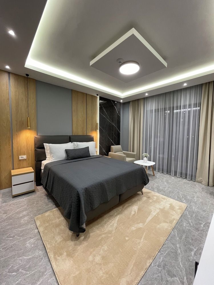 Hotel Maraj Standard Double Room, Non Smoking, City View 3