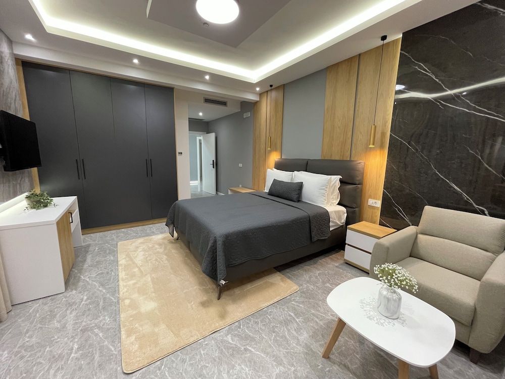 Hotel Maraj Standard Double Room, Non Smoking, City View 4