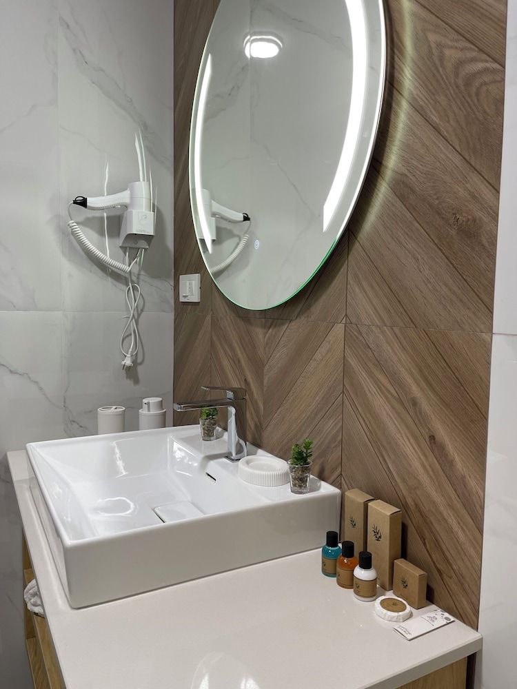 Hotel Maraj Standard Double Room, Non Smoking, City View 6