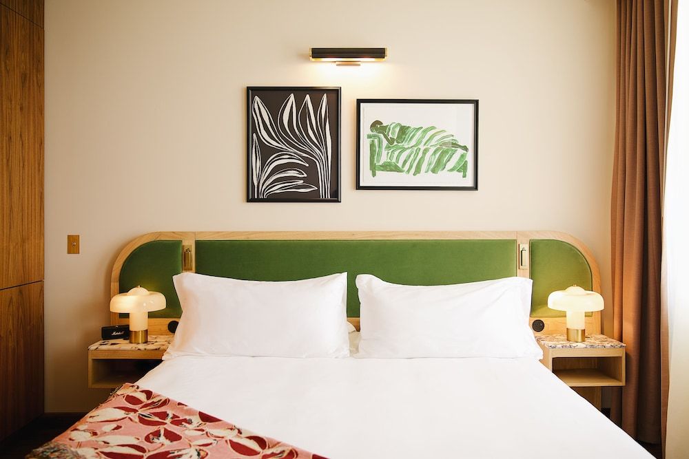 Municipal Grand Room, 1 King Bed