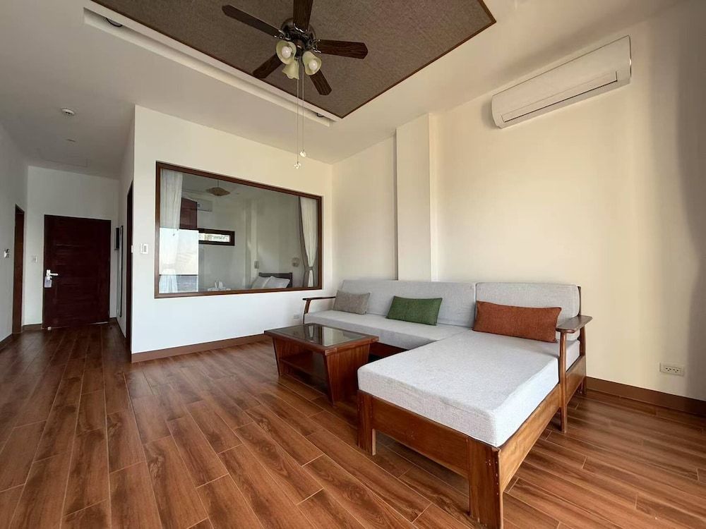 Resort Deja Vu Luxury Suite, 2 Bedrooms, Beach View