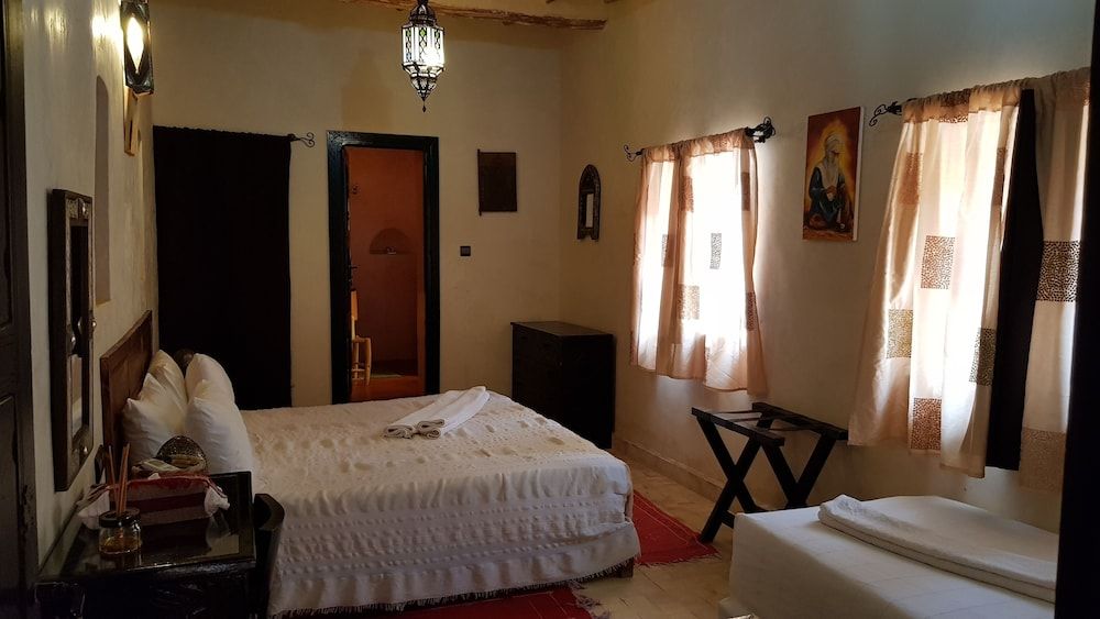 Kasbah La Cigogne Superior Room, Private Bathroom, Pool View 5