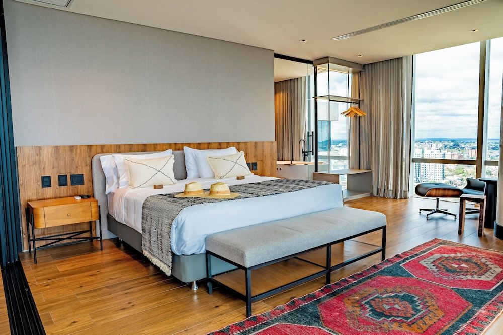 Alula Hotel Encarnacion Panoramic Suite, River View