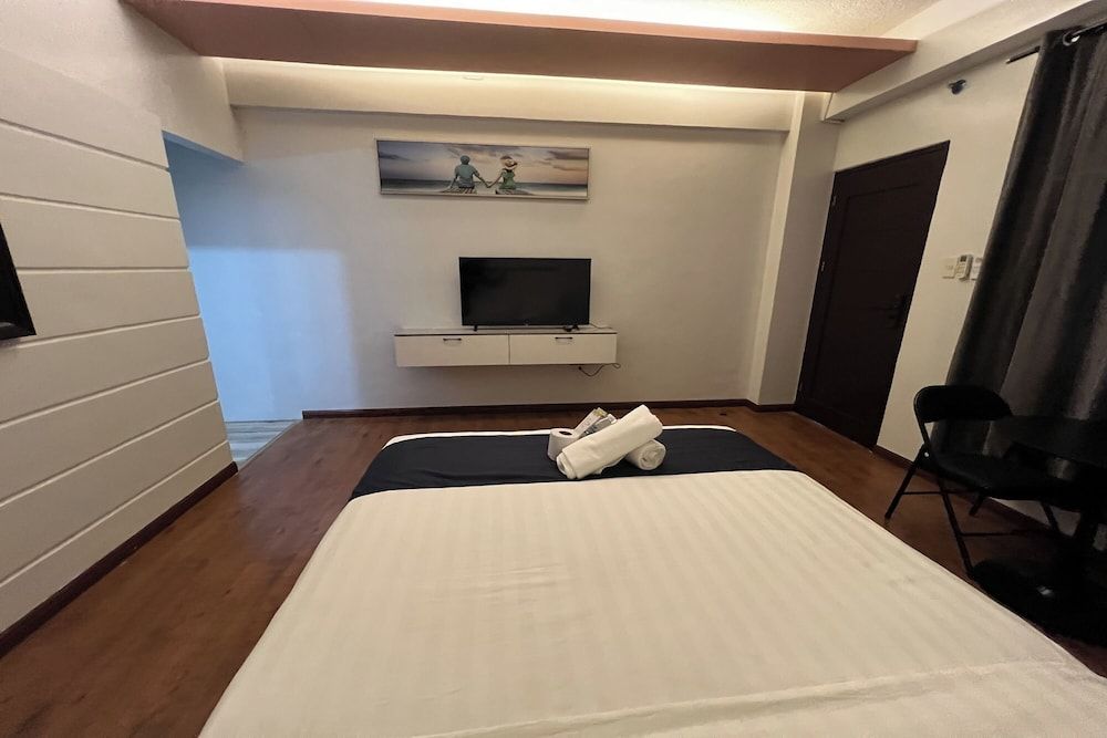 At The Pad Hotel And Resort Superior Quadruple Room 7