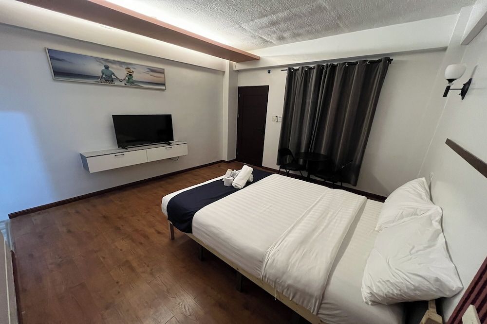 At The Pad Hotel And Resort Superior Quadruple Room 4