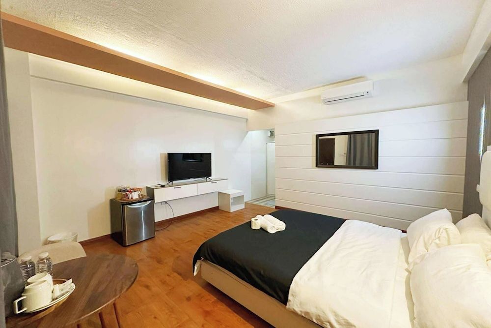 At The Pad Hotel And Resort Deluxe Double Room