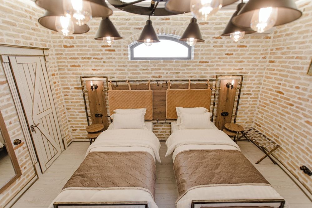 Arka boutique hotel Deluxe Twin Room 3