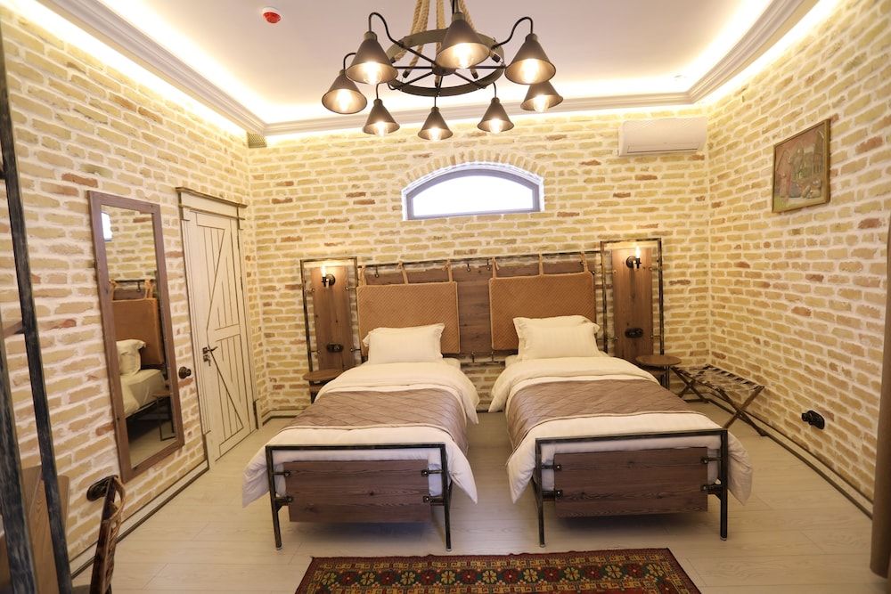 Arka boutique hotel Deluxe Twin Room 2