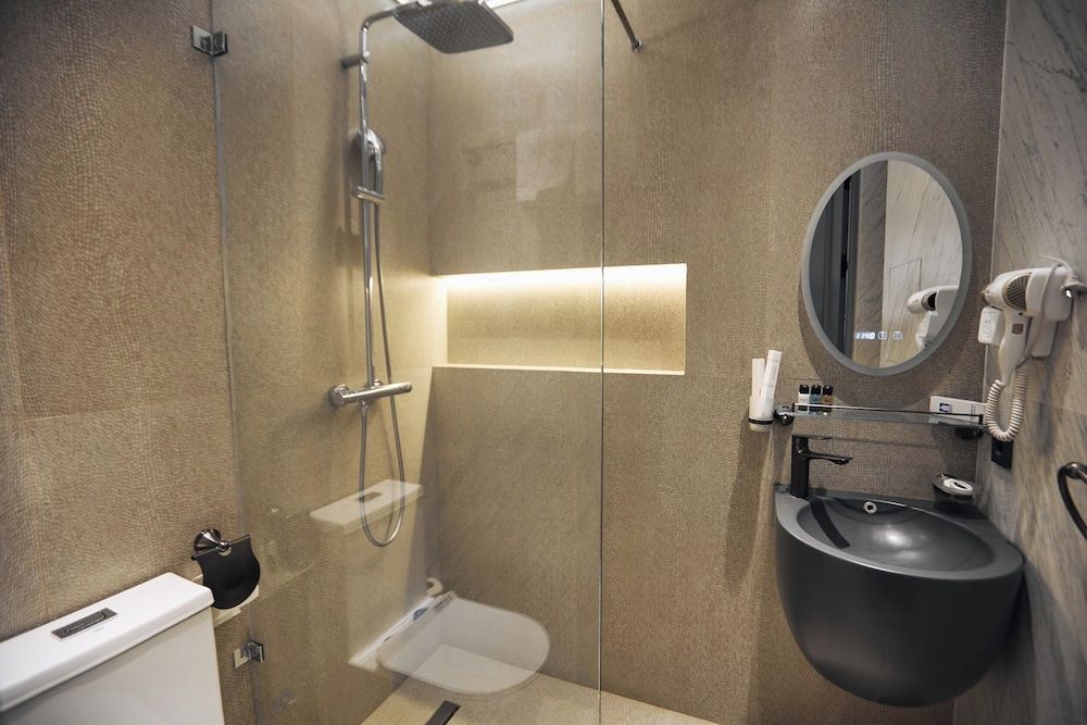 Rio Hotel Standard Double or Twin Room 6