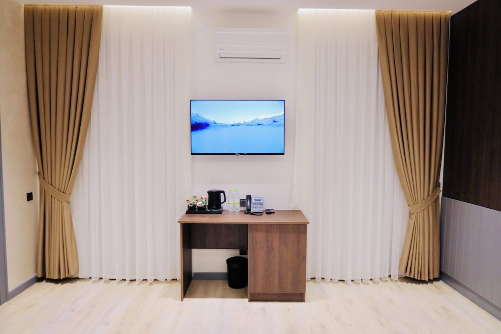 Rio Hotel Deluxe Double Room, Courtyard View 12