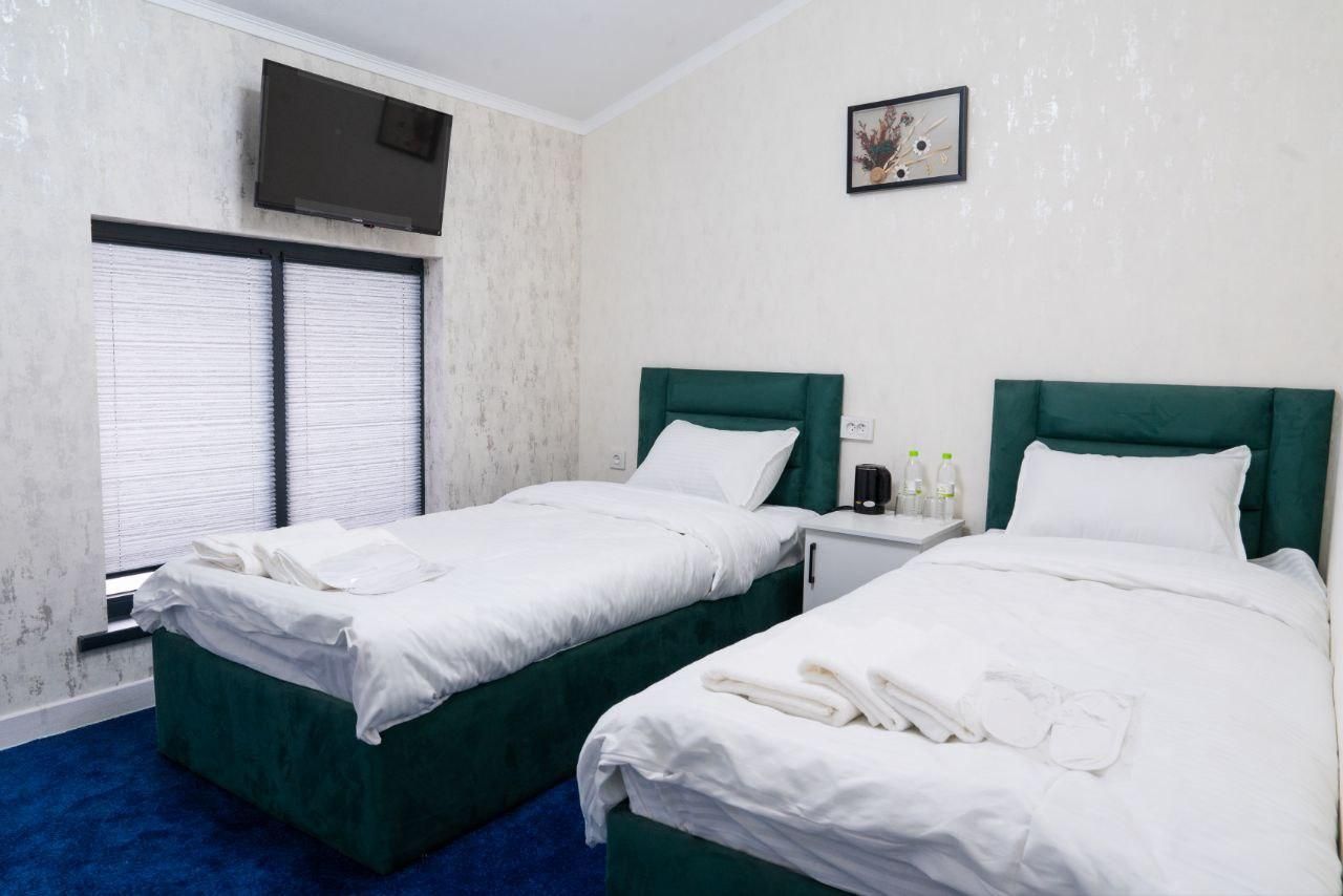 GOLD STAR PALACE HOTEL Twin 2