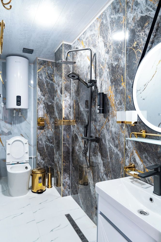 GOLD STAR PALACE HOTEL Luxury Twin Room 3