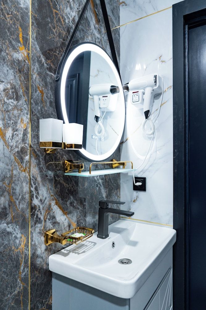 GOLD STAR PALACE HOTEL Luxury Twin Room 4