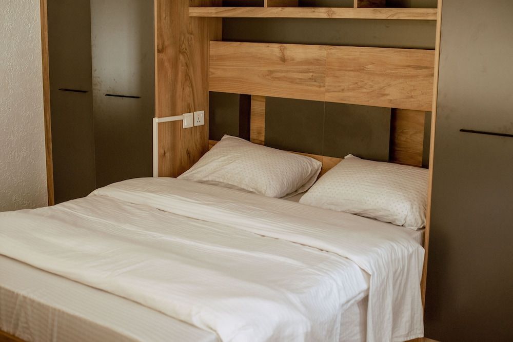 Vista Heights Residence Deluxe Double Room, 1 Bedroom, City View, Garden Area 2