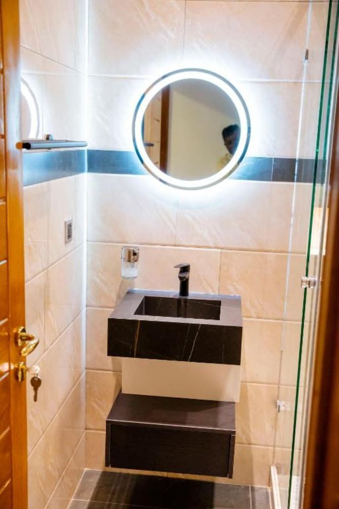 Rose Aparthotel Deluxe Studio 3