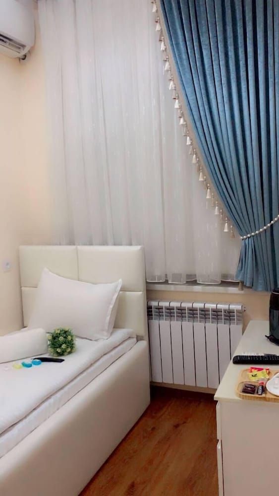 UMMU ROHAT Standard Double Room, City View 9