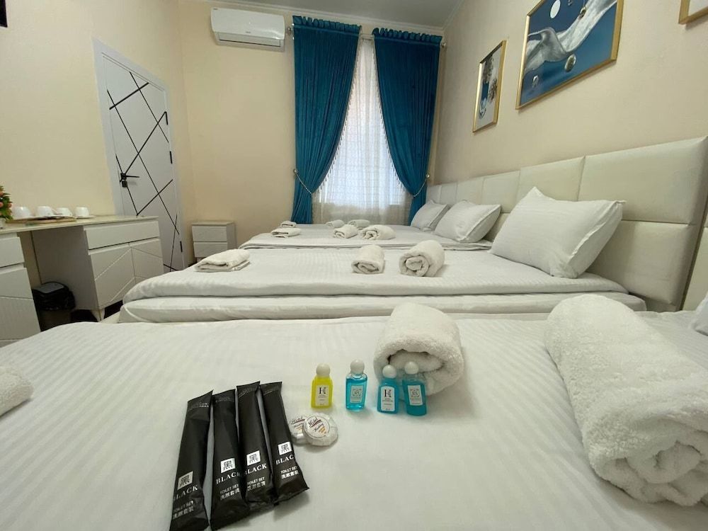 UMMU ROHAT Standard Quadruple Room 3