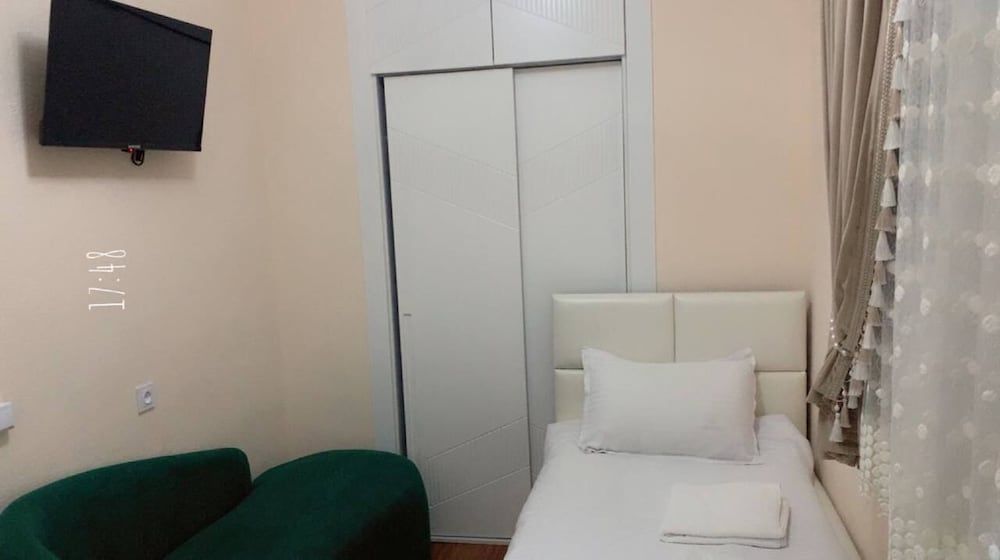 UMMU ROHAT Standard Double Room, City View 10
