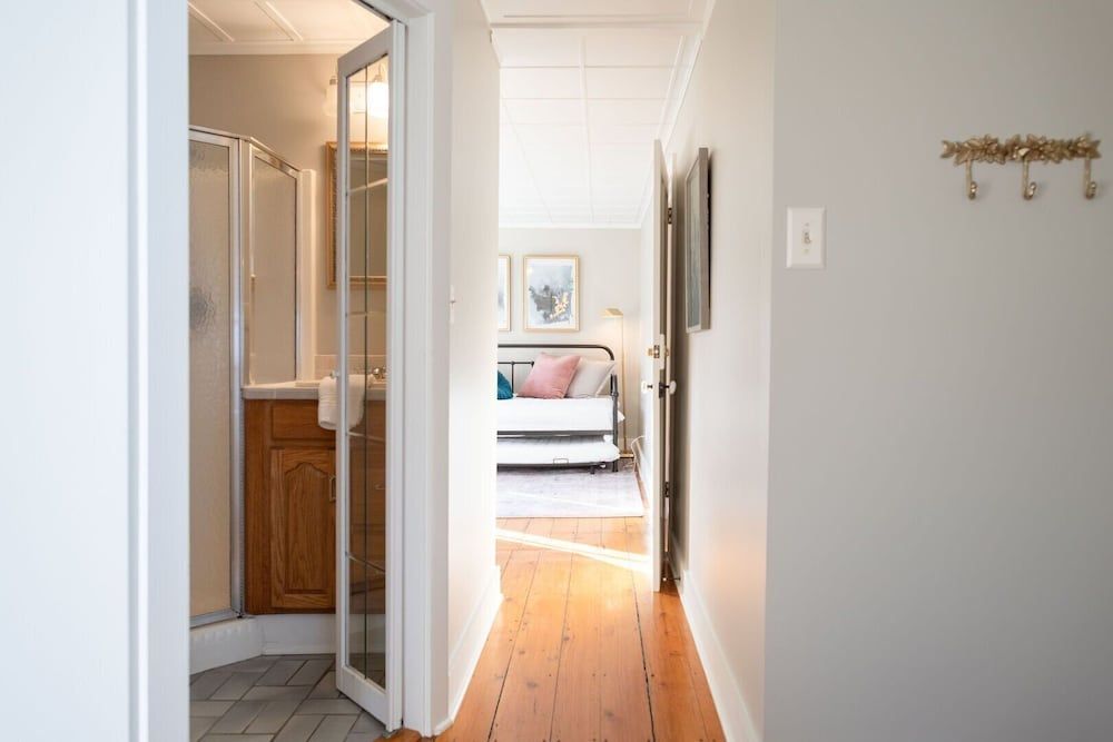 Park House Inn Deluxe Suite 6