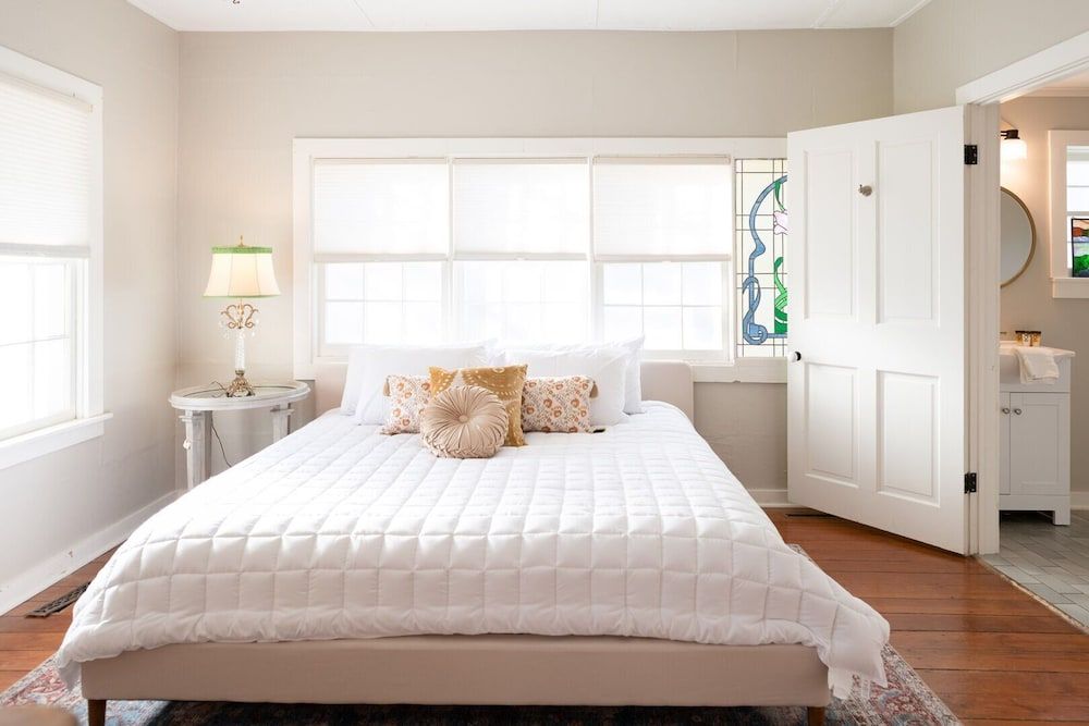 Park House Inn Room 9