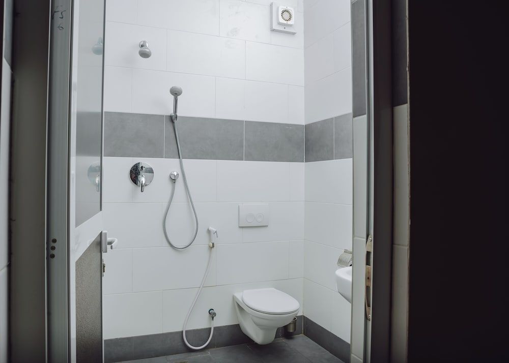 BML Highway Hotel Superior Room 11