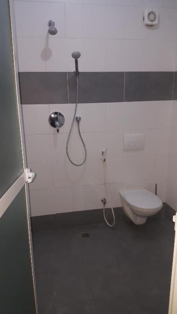 BML Highway Hotel Superior Room 15