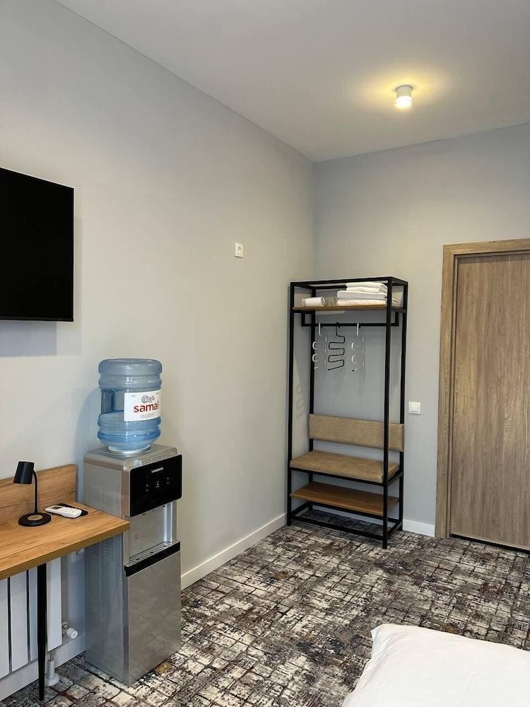 Unit Hotel Basic Double Room, Courtyard View 6