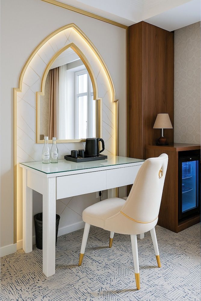 Siab Hotel Luxury Suite, Balcony, Canal View 5