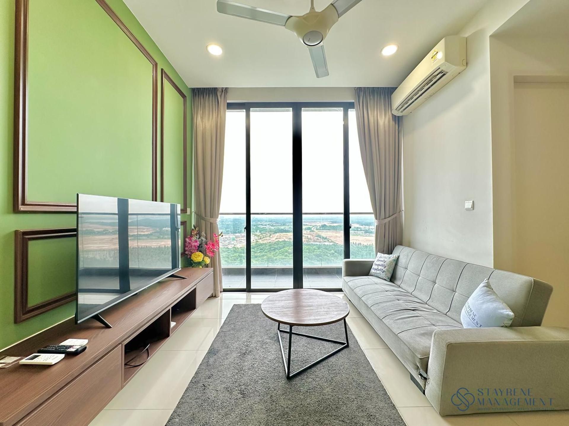 D'Pristine Medini by Stayrene Three-Bedroom Apartment Suite 2