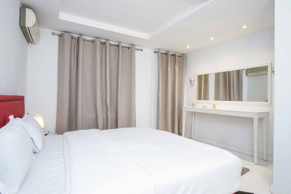 L'onde du Lac - Chic Apartment With Private Suite Apartment, 1 Bedroom, Smoking 3