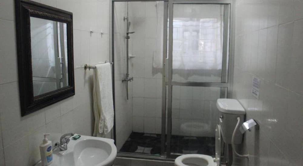 Zholela lodge Deluxe Double Room 3