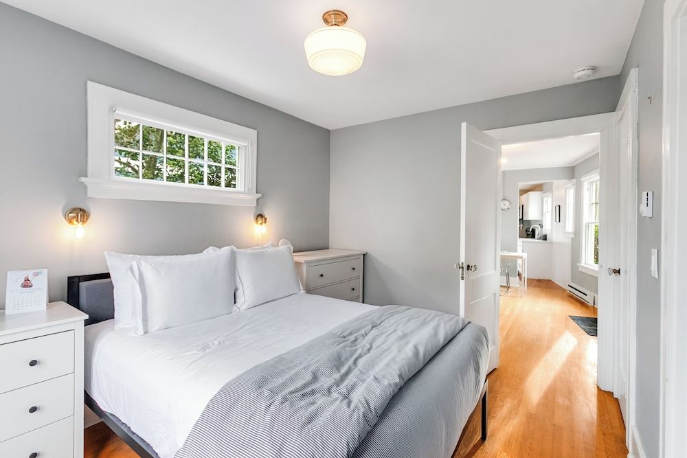 Montlake Hideaway in Spite House
