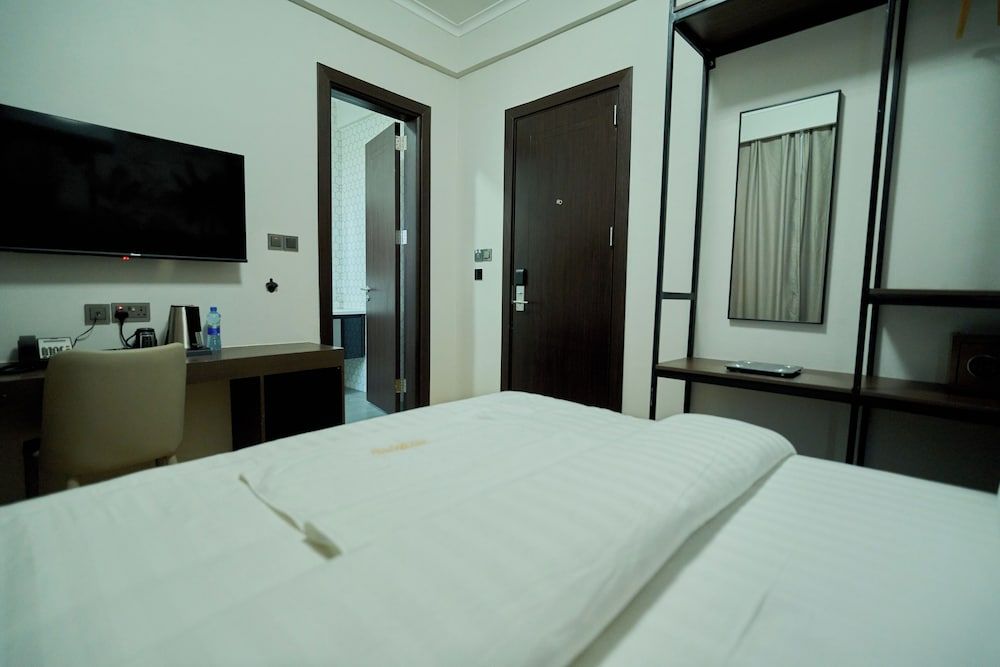 Belmond Hotel Deluxe Double Room, Balcony, City View 2