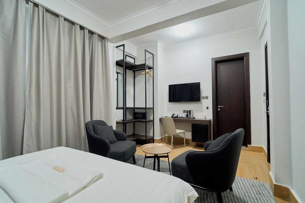 Belmond Hotel Deluxe Suite, Balcony, City View