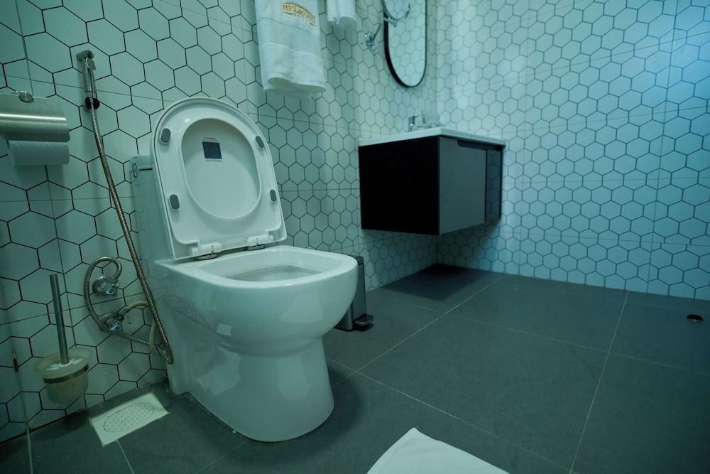 Belmond Hotel Deluxe Double Room, Balcony, City View 3