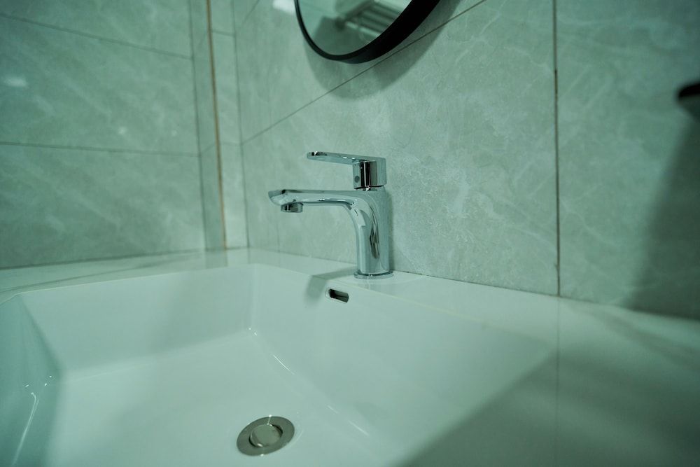 Belmond Hotel Double Room, City View 7