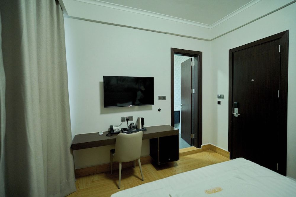 Belmond Hotel Deluxe Double Room, Balcony, City View 4