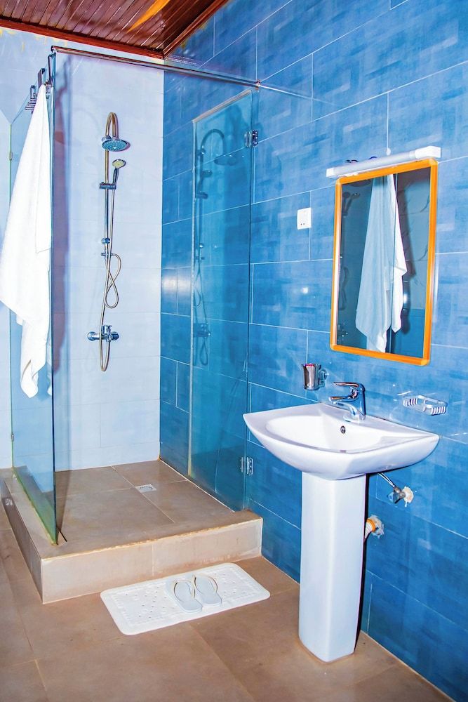 Net Luna Villa Hotel and Tours Standard Double Room 3