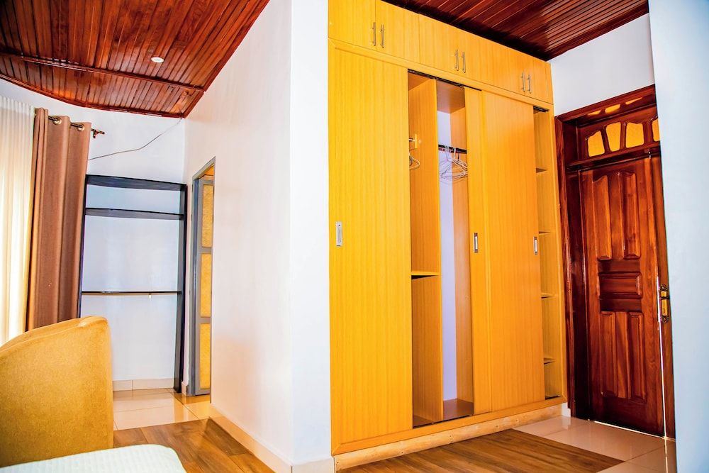 Net Luna Villa Hotel and Tours Standard Double Room 5