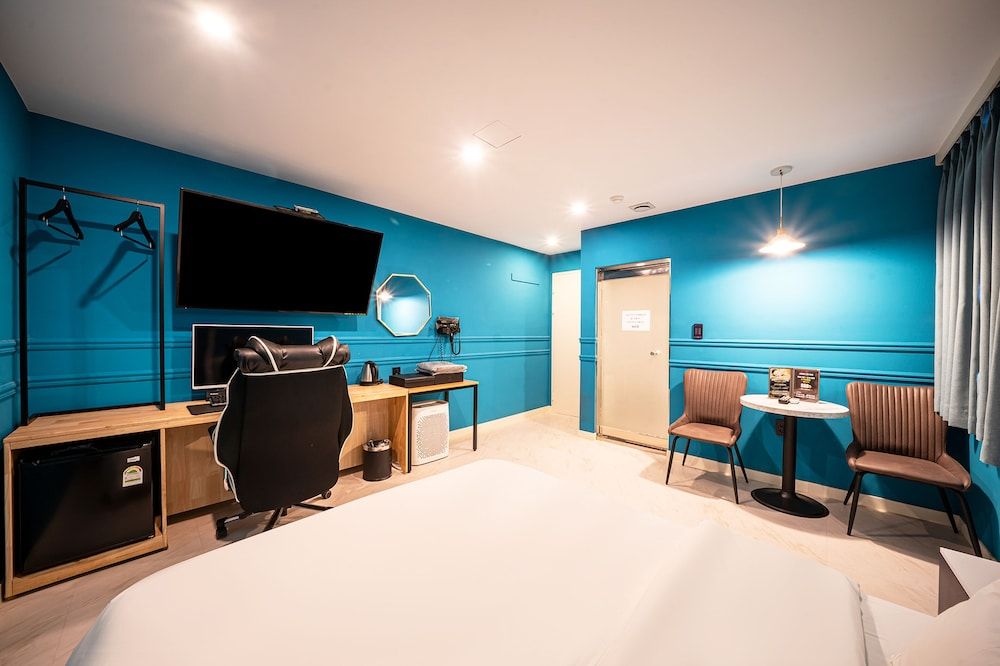 Hotel Bosco Incheon Standard Double Room, City View 5